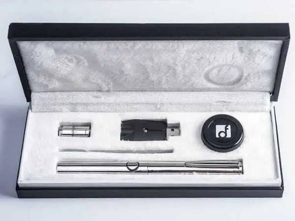 Experience Luxury with THE EXECUTIVE VAPORIZER WHITE GOLD – Dank Vape Tech